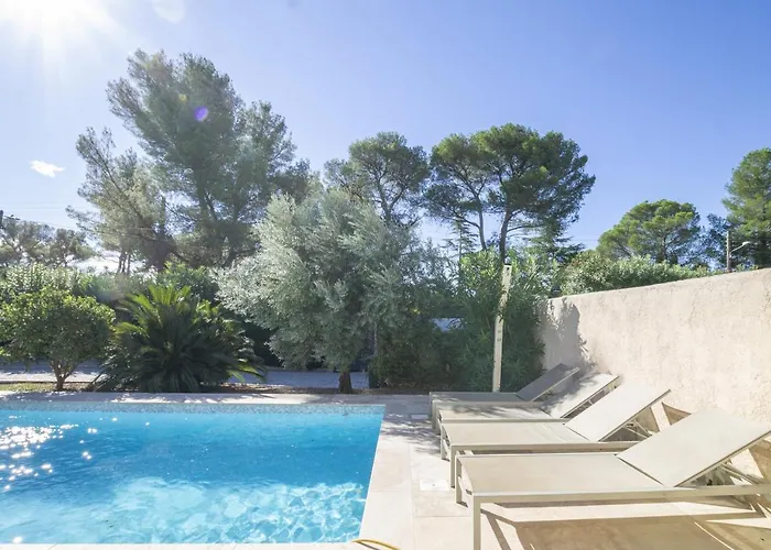 Villa Maison Esterel In Saint-raphael *