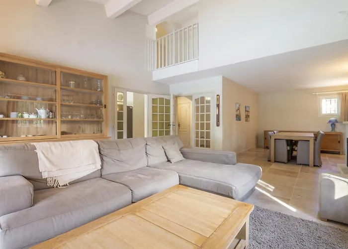 Maison Esterel In Saint-raphael Сен-Рафаэль